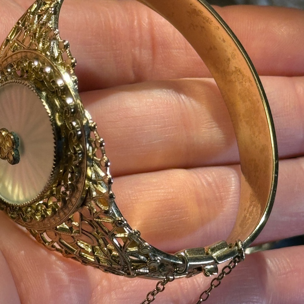 Vintage Whiting & Davis gold finish Bracelet bangle 2.5” - Picture 4 of 7